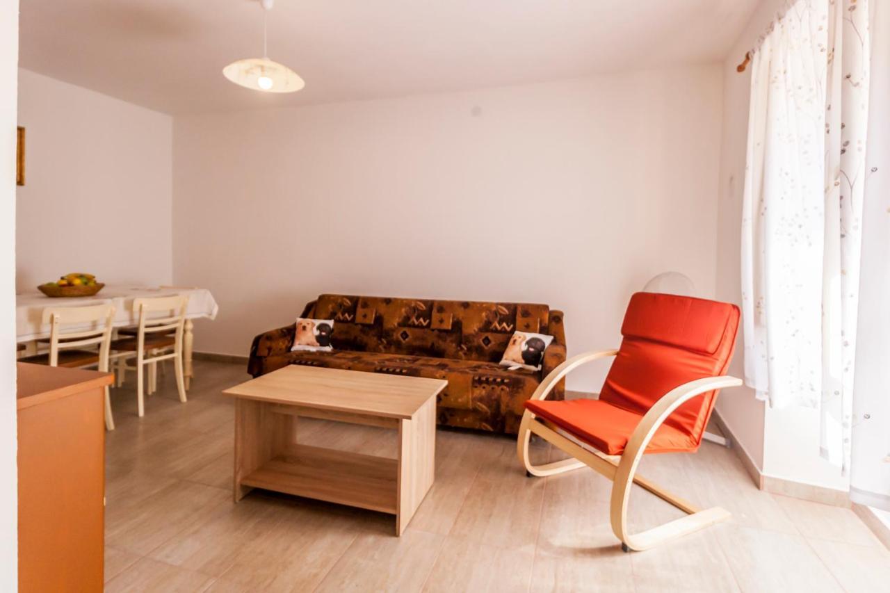 House Krizanic In Marcana, Istria, With 2 Apartments, Total 9 Guests ภายนอก รูปภาพ