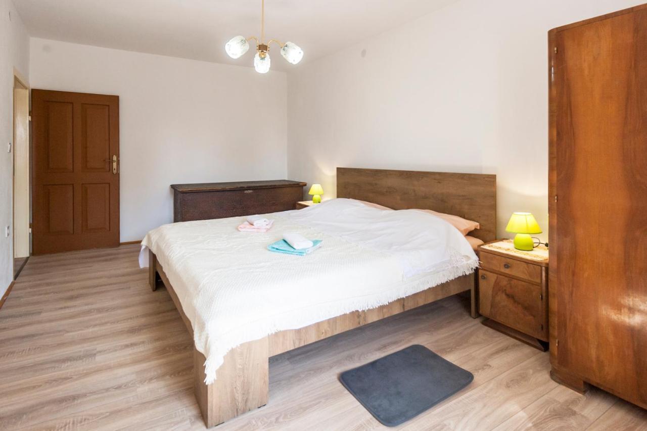 House Krizanic In Marcana, Istria, With 2 Apartments, Total 9 Guests ภายนอก รูปภาพ