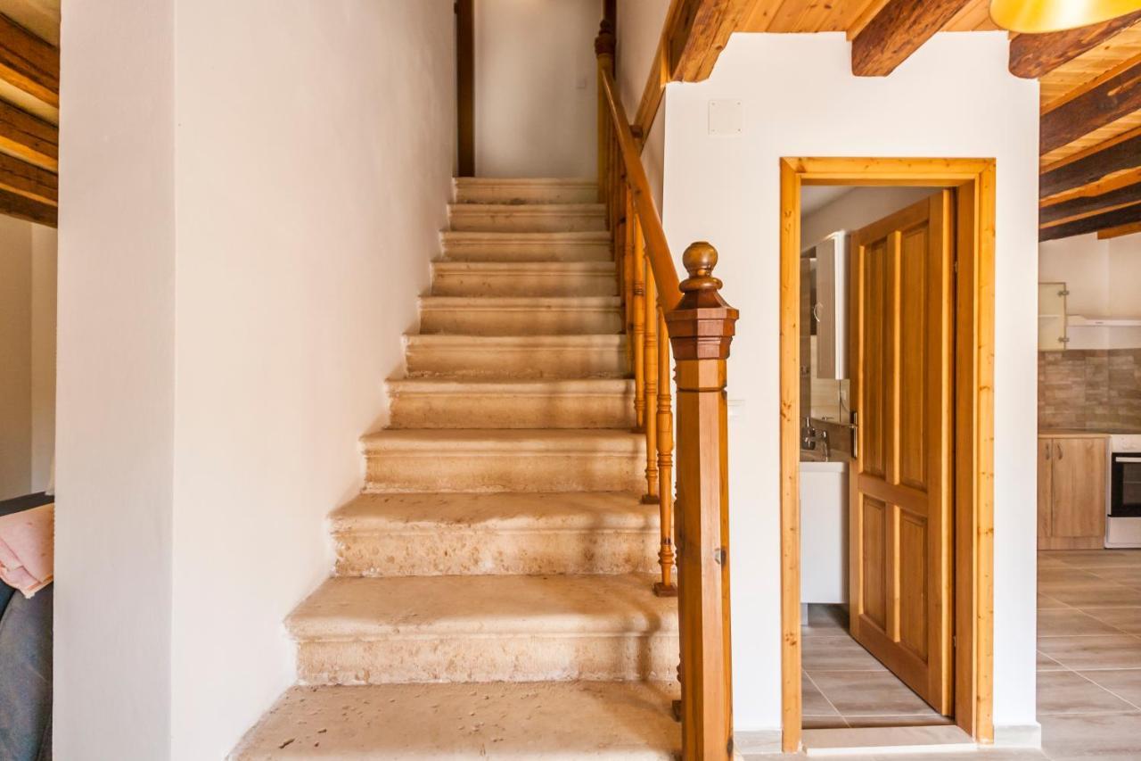 House Krizanic In Marcana, Istria, With 2 Apartments, Total 9 Guests ภายนอก รูปภาพ
