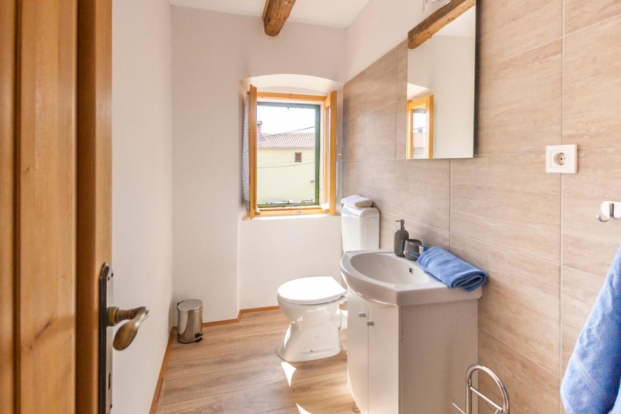 House Krizanic In Marcana, Istria, With 2 Apartments, Total 9 Guests ภายนอก รูปภาพ