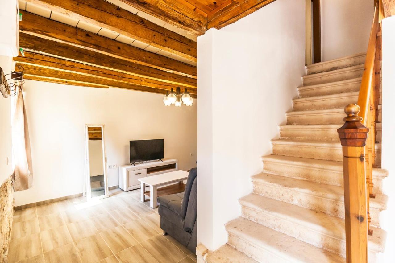 House Krizanic In Marcana, Istria, With 2 Apartments, Total 9 Guests ภายนอก รูปภาพ
