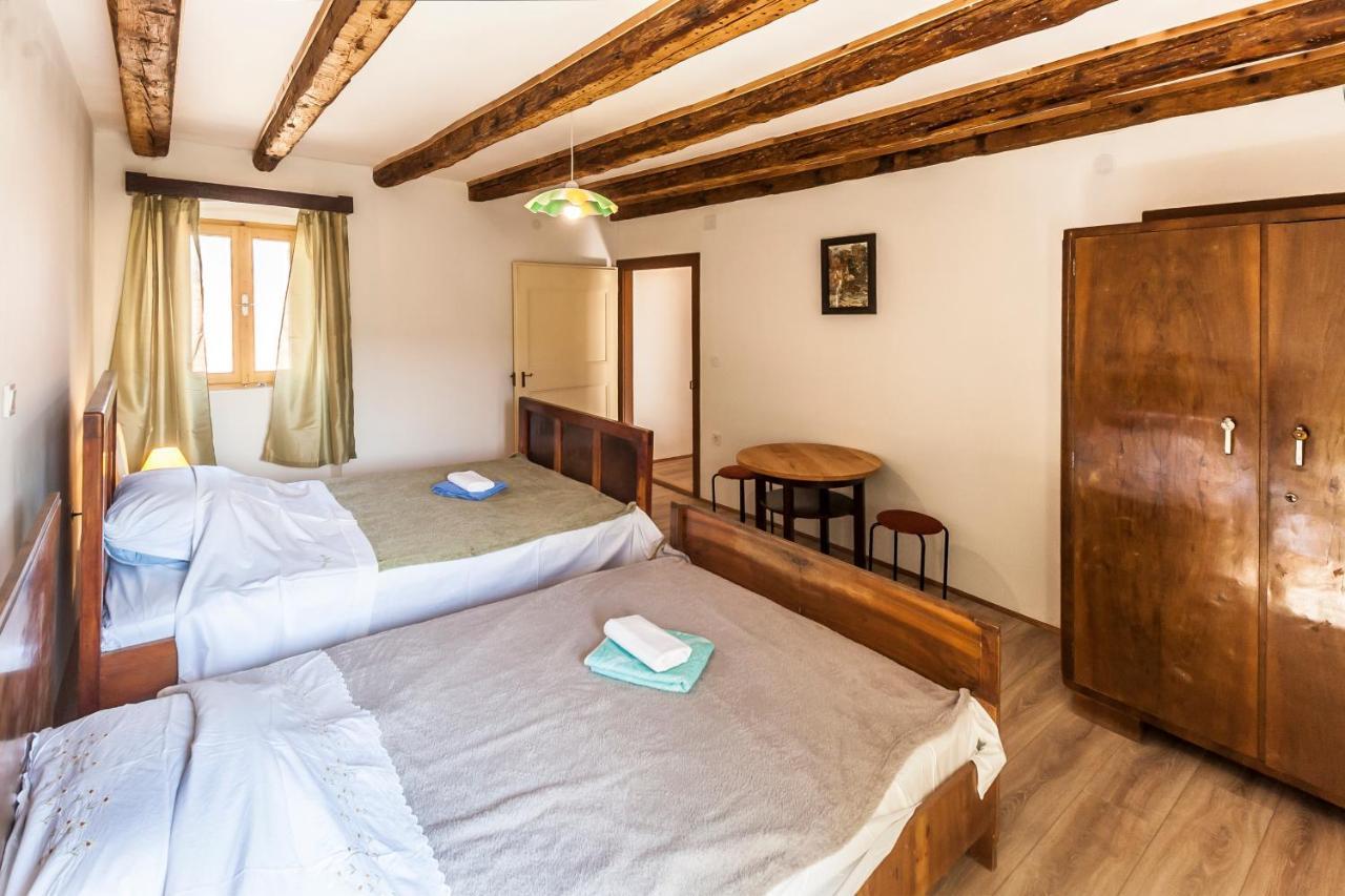 House Krizanic In Marcana, Istria, With 2 Apartments, Total 9 Guests ภายนอก รูปภาพ